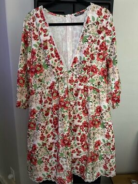 Floral V-Neck Women’s Dress in Red and Green